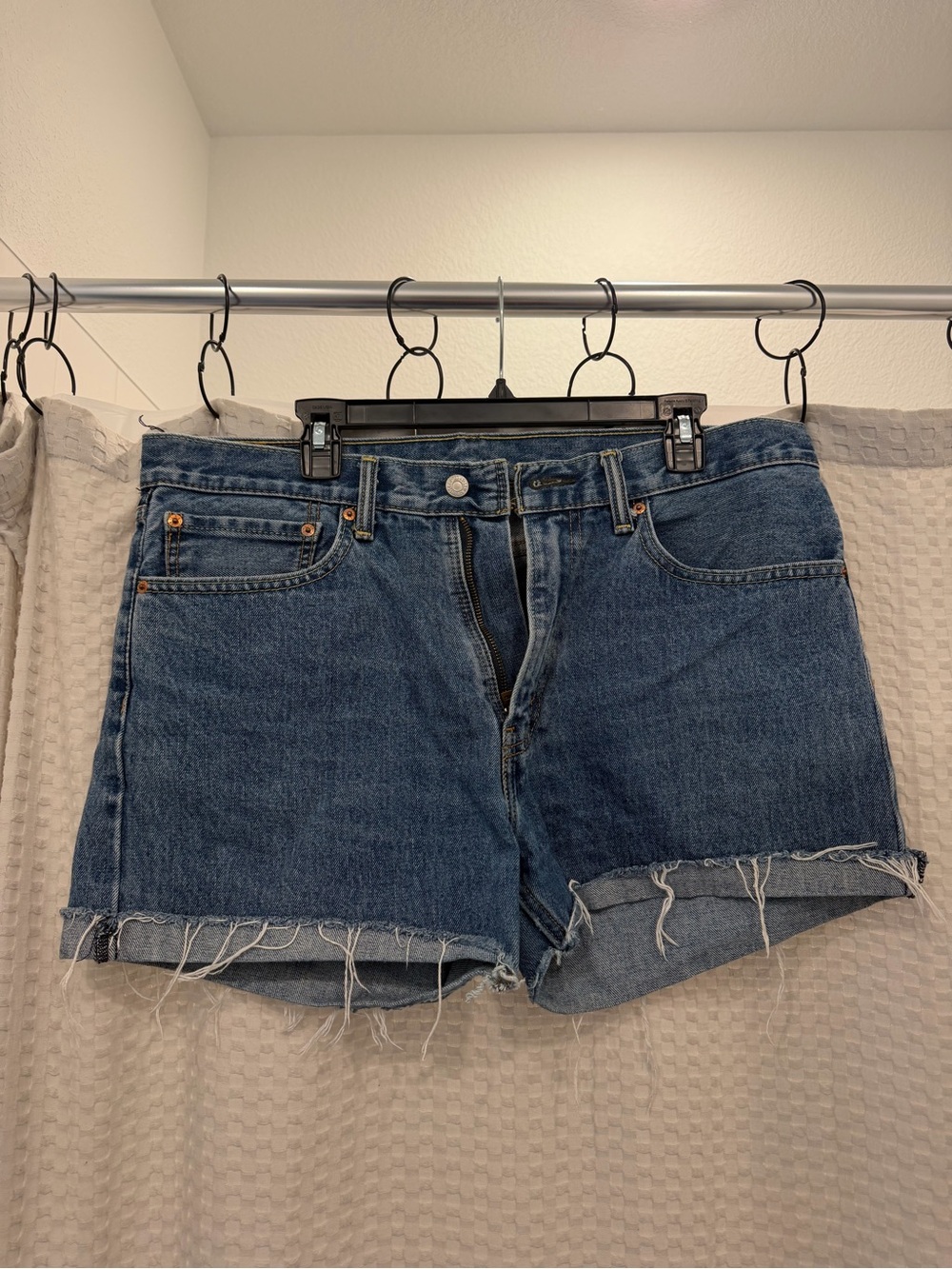 Levi Jean Shorts